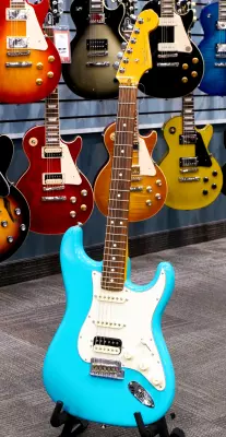 Fender - American Professional II Stratocaster HSS, Rosewood Fingerboard - Miami Blue